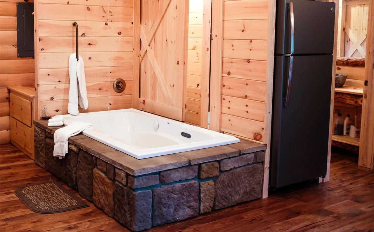 Cricket Hill Treehouse B By Amish Country Lodging Millersburg Exteriör bild