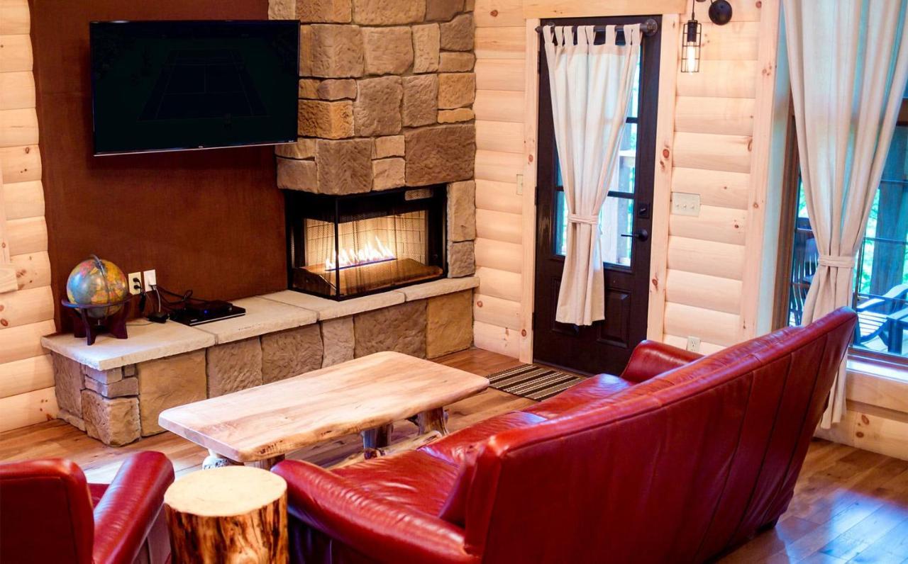 Cricket Hill Treehouse B By Amish Country Lodging Millersburg Exteriör bild